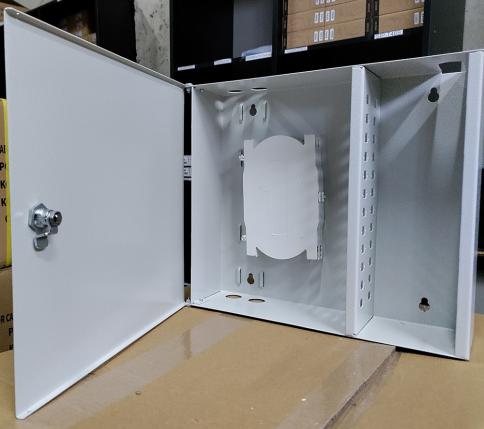 24 PORT SCS, WALL TYPE SINGLE DOOR FIBER OPTICAL BOX WHITE